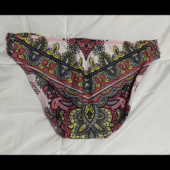 Bella Multicolored Bikini (Bottoms) // Size M - Picture 2 of 3